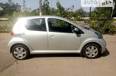 Хэтчбек Toyota Aygo 2008 в Житомире