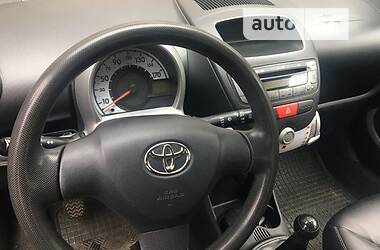 Хэтчбек Toyota Aygo 2012 в Львове