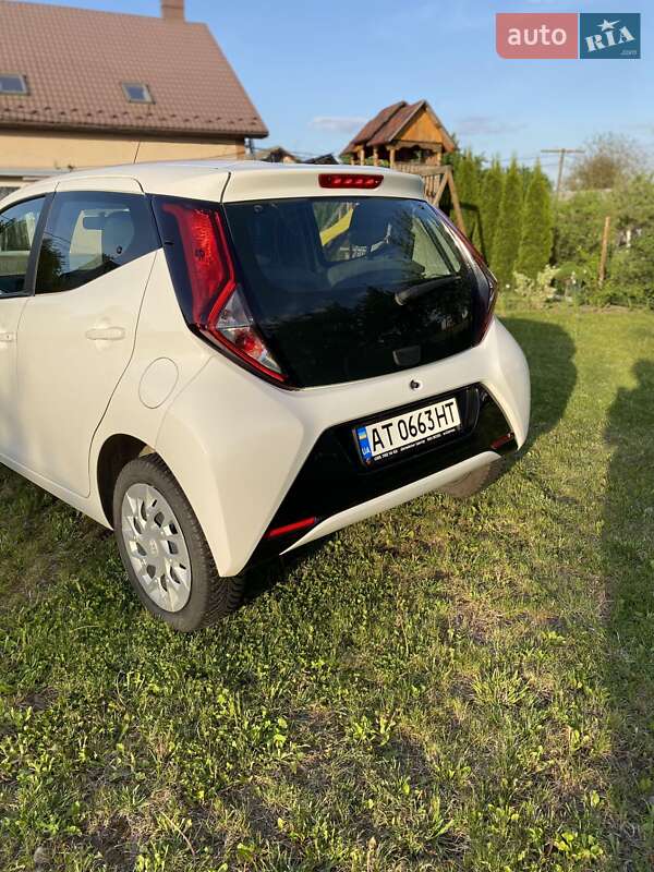 Хэтчбек Toyota Aygo 2021 в Снятине