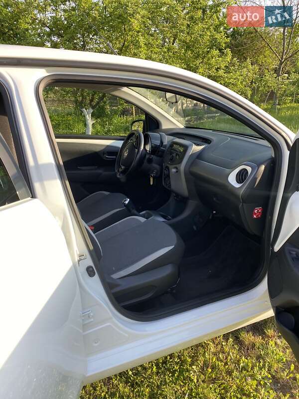 Хэтчбек Toyota Aygo 2021 в Снятине