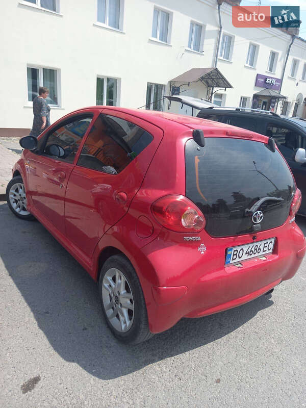 Хетчбек Toyota Aygo 2007 в Почаєві