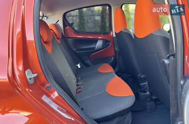 Хетчбек Toyota Aygo 2012 в Буську