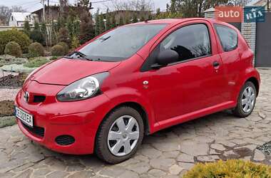 Хетчбек Toyota Aygo 2009 в Чернівцях