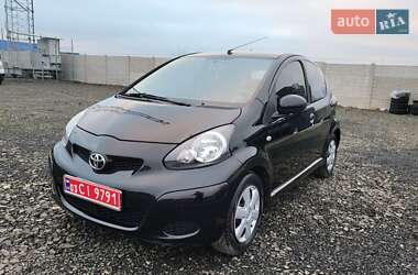 Хетчбек Toyota Aygo 2011 в Луцьку