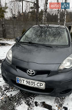 Хэтчбек Toyota Aygo 2011 в Кременце