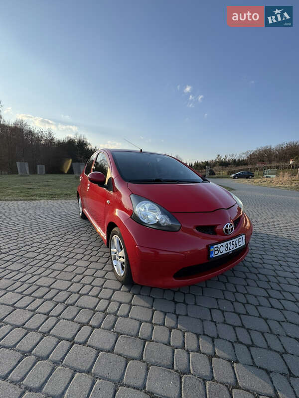 Хэтчбек Toyota Aygo 2007 в Львове
