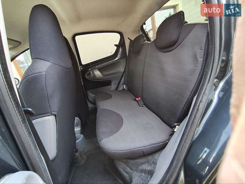 Хэтчбек Toyota Aygo 2008 в Владимире