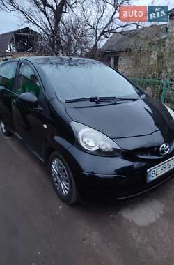 Хэтчбек Toyota Aygo 2007 в 
