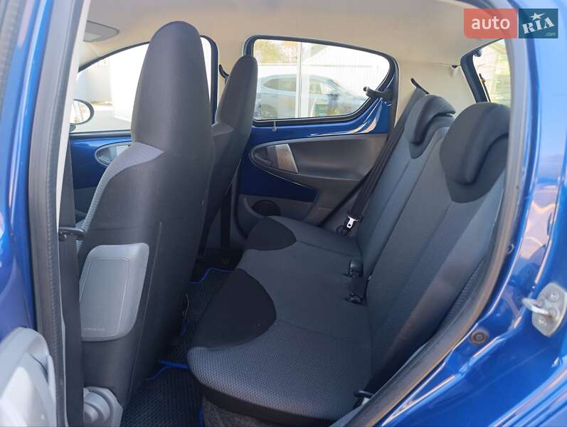 Хэтчбек Toyota Aygo 2007 в Полтаве