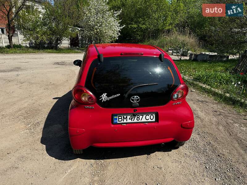 Хетчбек Toyota Aygo 2006 в Сумах