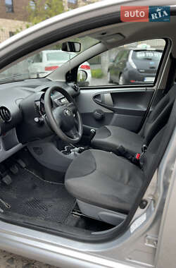 Хетчбек Toyota Aygo 2011 в Луцьку