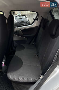 Хетчбек Toyota Aygo 2011 в Луцьку