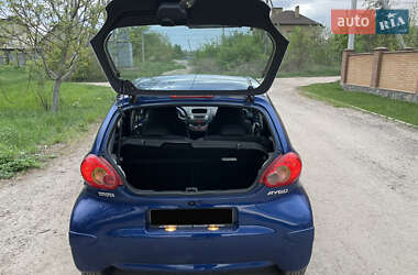 Хэтчбек Toyota Aygo 2007 в 