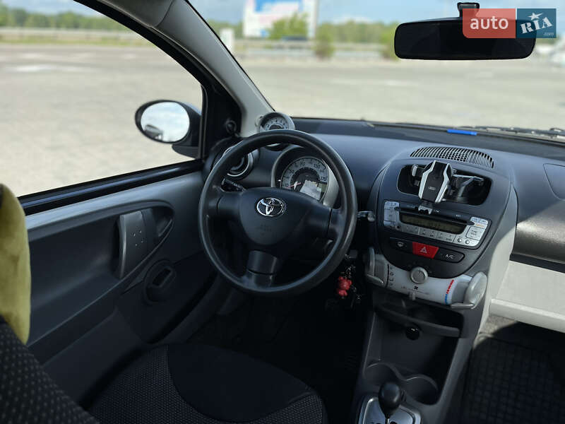 Хетчбек Toyota Aygo 2008 в Києві