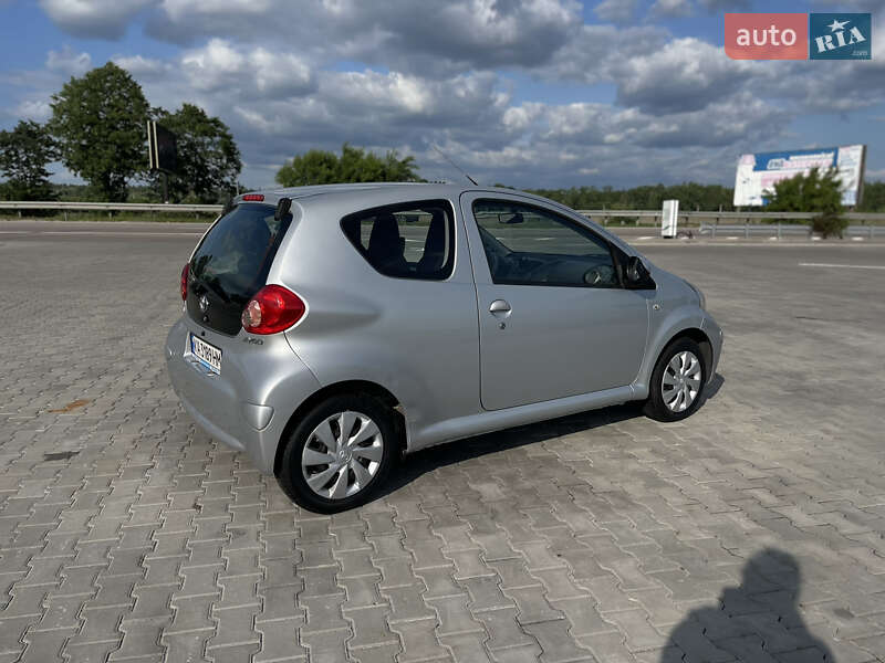 Хетчбек Toyota Aygo 2008 в Києві