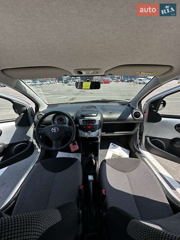 Хетчбек Toyota Aygo 2014 в Києві