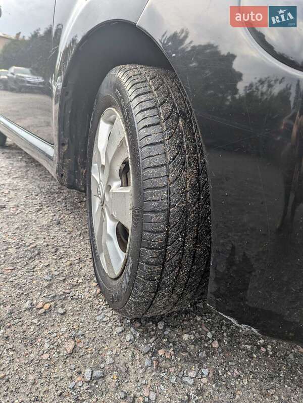 Хетчбек Toyota Aygo 2013 в Львові