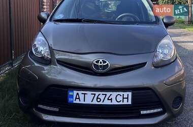Хетчбек Toyota Aygo 2012 в Івано-Франківську