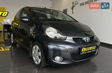 Хэтчбек Toyota Aygo 2011 в Шептицькому
