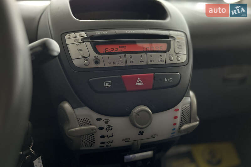 Хетчбек Toyota Aygo 2011 в Шептицькому фото 14 Хетчбек Toyota Aygo 2011 в Шептицькому