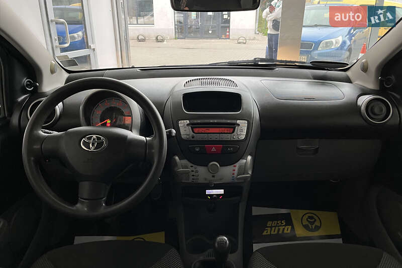 Хетчбек Toyota Aygo 2011 в Шептицькому фото 17 Хетчбек Toyota Aygo 2011 в Шептицькому