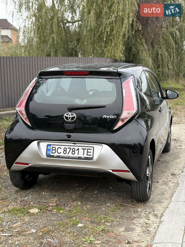 Хэтчбек Toyota Aygo 2014 в Львове