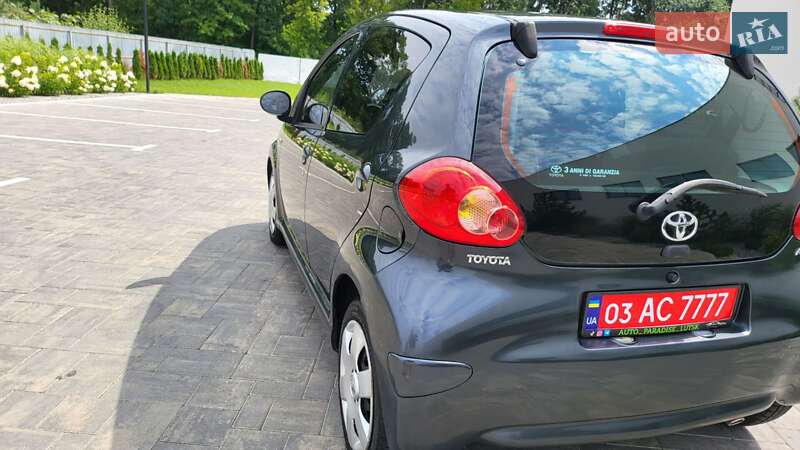 Хэтчбек Toyota Aygo 2007 в Луцке