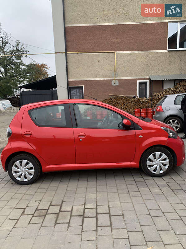 Хэтчбек Toyota Aygo 2013 в Ивано-Франковске фото 36 Хэтчбек Toyota Aygo 2013 в Ивано-Франковске