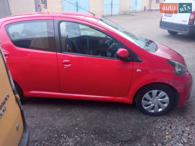 Хэтчбек Toyota Aygo 2013 в Ивано-Франковске фото 39 Хэтчбек Toyota Aygo 2013 в Ивано-Франковске