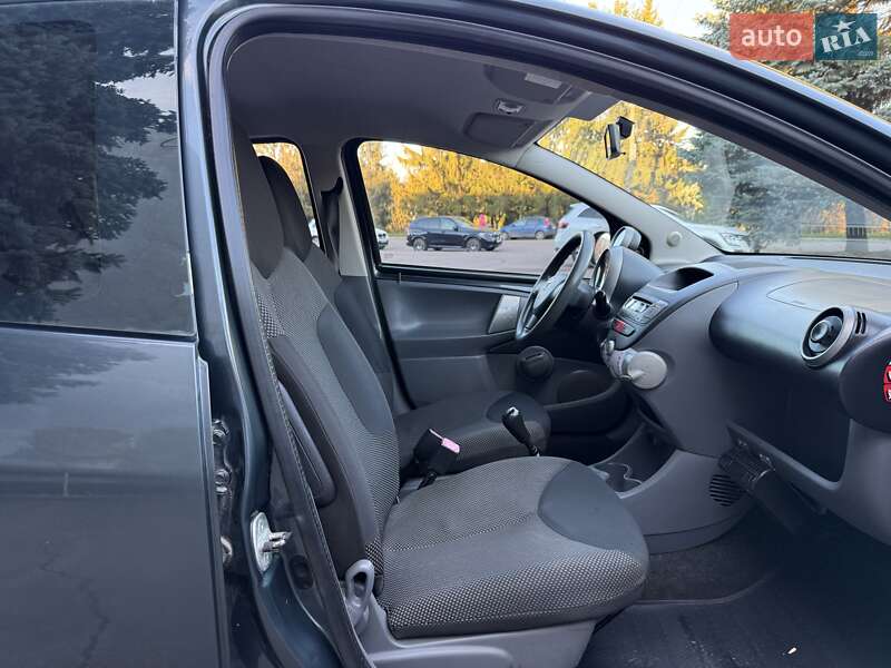 Хетчбек Toyota Aygo 2009 в Рівному