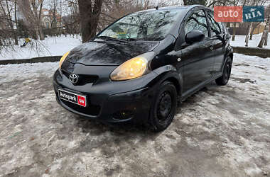 Хетчбек Toyota Aygo 2010 в Києві