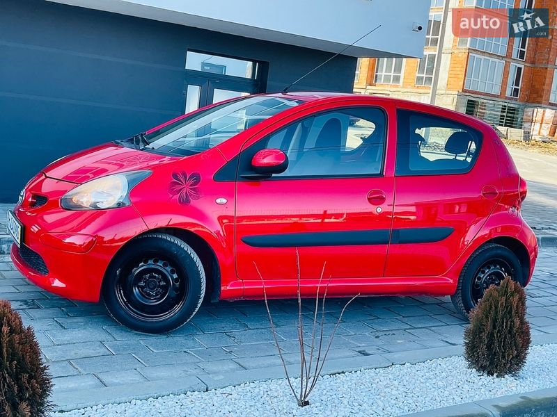 Хэтчбек Toyota Aygo 2008 в Трускавце