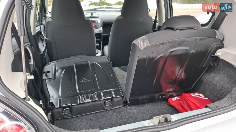 Хэтчбек Toyota Aygo 2014 в Киеве