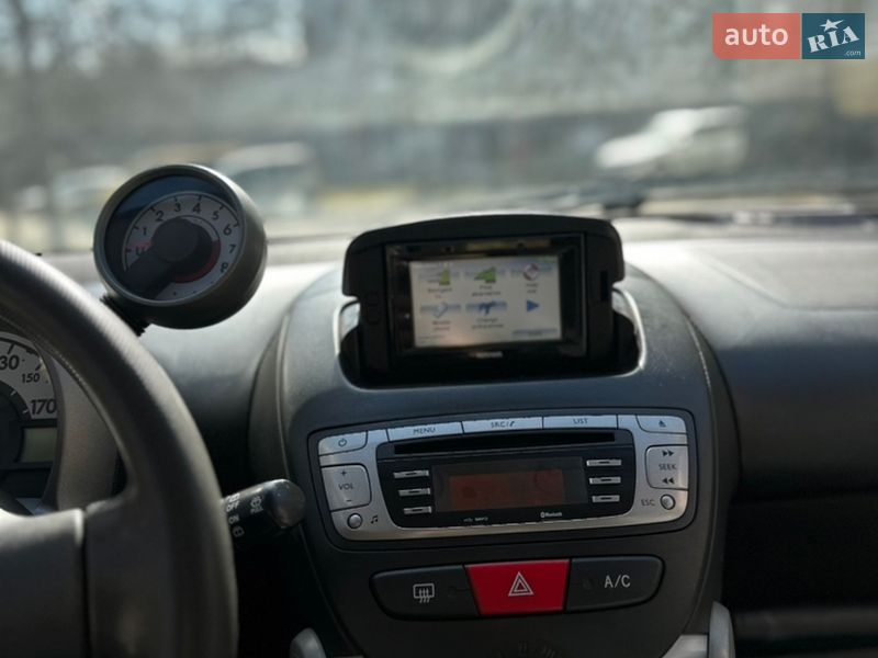 Хэтчбек Toyota Aygo 2014 в Львове фото 8 Хэтчбек Toyota Aygo 2014 в Львове