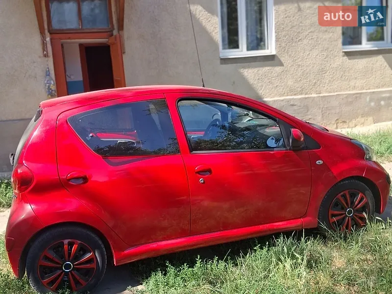 Toyota Aygo 2007 VIN JTDKG10C60N172900 фото оголошення 2 з 34