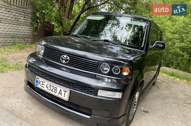 Минивэн Toyota bB 2005 в 