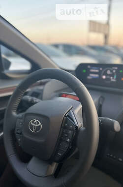 Позашляховик / Кросовер Toyota bZ4X 2023 в 