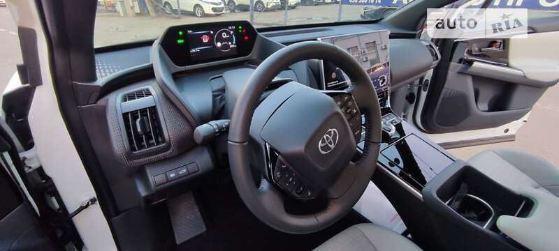 Внедорожник / Кроссовер Toyota bZ4X 2022 в Киеве