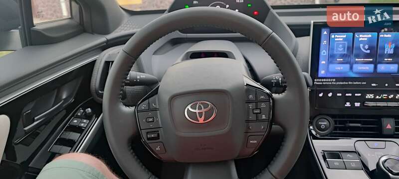 Внедорожник / Кроссовер Toyota bZ4X 2022 в Киеве