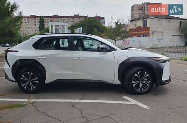 Внедорожник / Кроссовер Toyota bZ4X 2023 в 