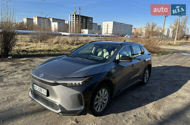 Позашляховик / Кросовер Toyota bZ4X 2022 в 