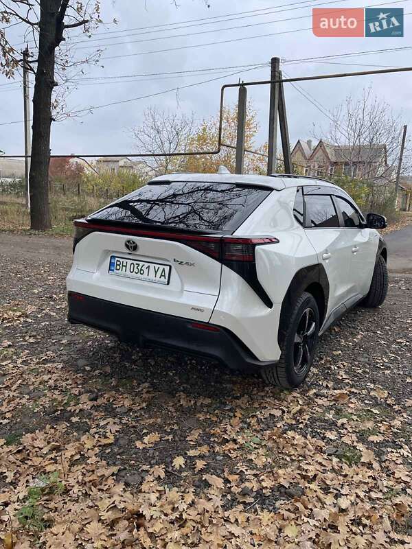 Внедорожник / Кроссовер Toyota bZ4X 2023 в Одессе
