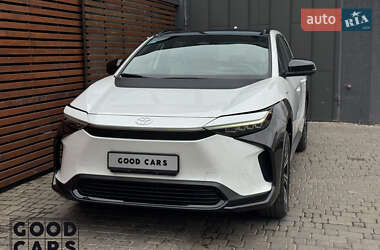 Внедорожник / Кроссовер Toyota bZ4X 2022 в 