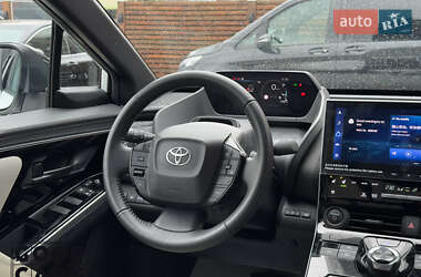 Внедорожник / Кроссовер Toyota bZ4X 2022 в 