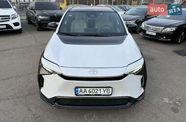 Внедорожник / Кроссовер Toyota bZ4X 2022 в 