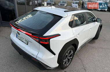 Внедорожник / Кроссовер Toyota bZ4X 2022 в 
