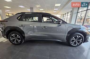 Внедорожник / Кроссовер Toyota bZ4X 2022 в 