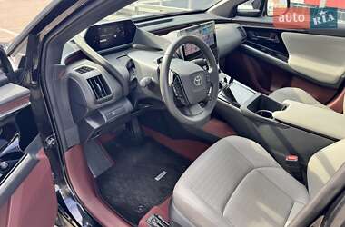 Внедорожник / Кроссовер Toyota bZ4X 2022 в 
