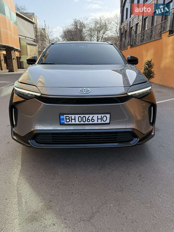 Внедорожник / Кроссовер Toyota bZ4X 2023 в Одессе