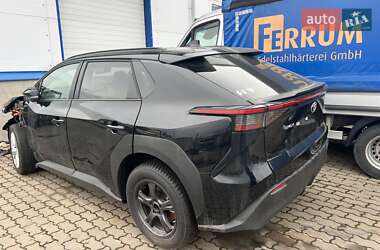 Внедорожник / Кроссовер Toyota bZ4X 2023 в 